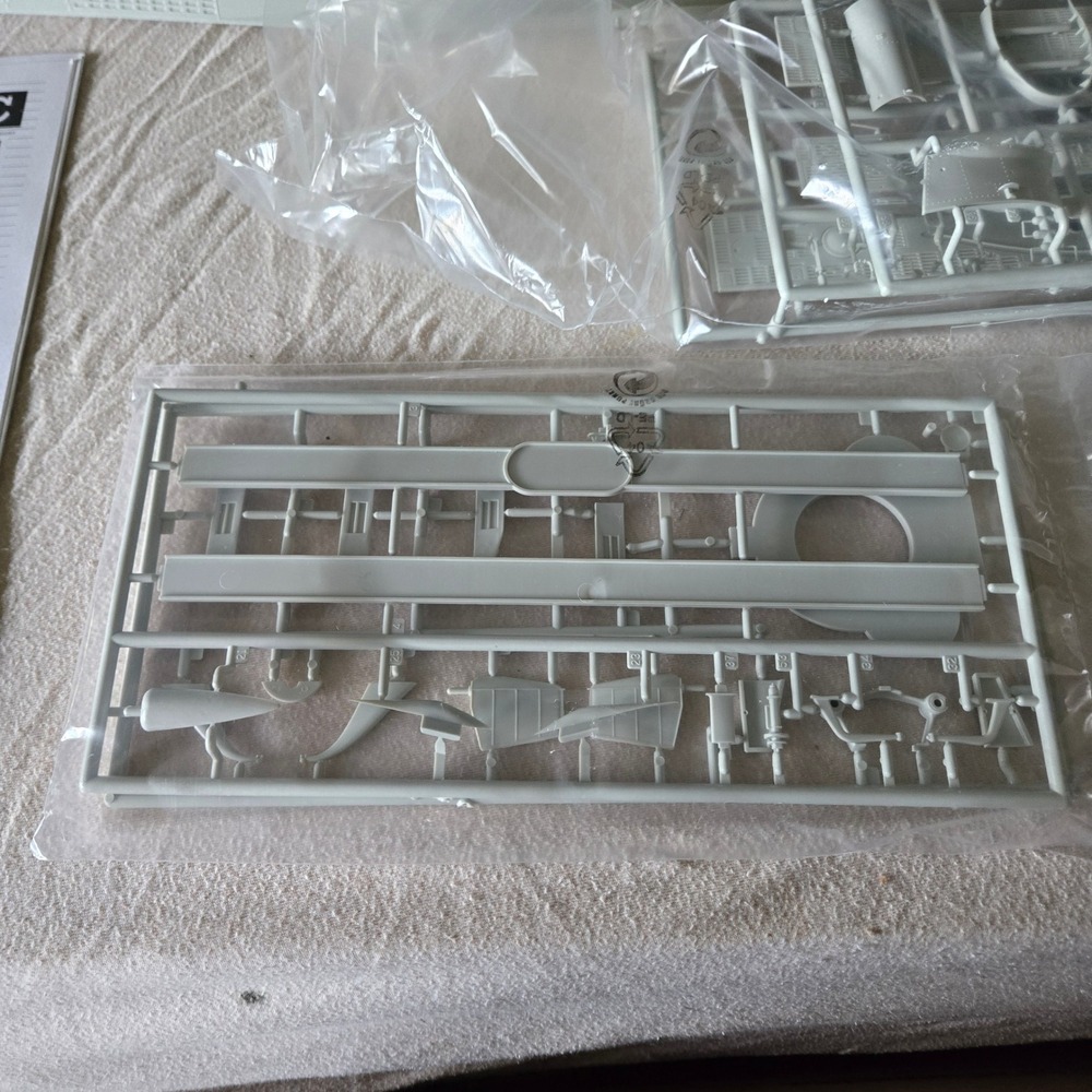 Revell German Submarine VII C Wolf Pack 1:72 Scale Model Kit 05015 Factory Seal - Picture 10 of 16
